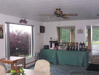 Knights Inn Kirksville Restaurant photo